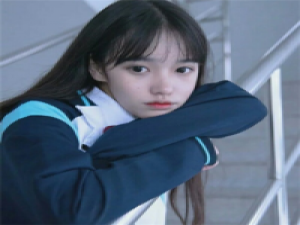 温文尔雅 好想抱抱你，隔着个烂