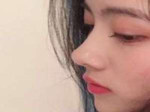 薄倩 拥有着恋人的称呼，却