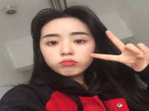 何以解忧唯有暴富. 把星星熬成糖浆，蘸一