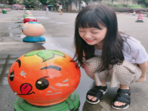 薄倩 人世间最难的就是爱情