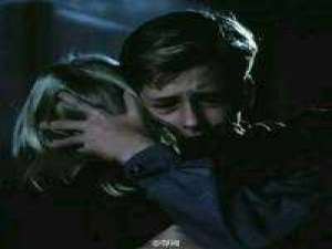 从此感情都喂风. Probably t