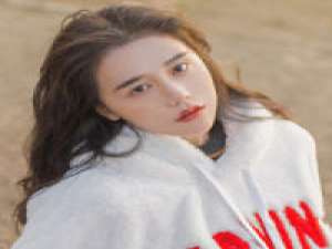 所思隔云端 我想伴你坐看云卷云舒