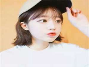 风过，花落而无痕。 其实你也并不特别只是