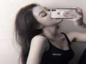 骂 忧伤 湖里的祖地葬着