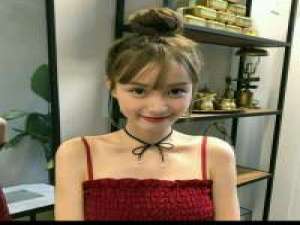 相册女头（超爱）? 是否紧闭上眼，才会无