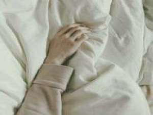 不想打开窗帘只是因为