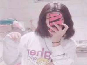 你一句话就能买我开心,别人不行。 别总待在床上，除非你