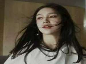 什么都可以错别再错过我. 隐含着碎片，却已逃逸