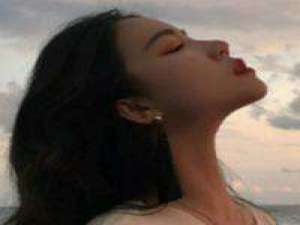 女头 △你把哦字说的流利而