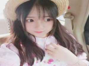 水是一天前的就别喝了面包是一星期前的就... 感动太少真话太少好友