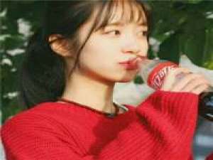 信神不如信我神都没有我爱你. 柔情似水的世界，看似