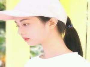 大家好 给大家介绍一下    我叫逼数 希... 有没有一个人能让我一