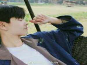 你说清醒易孤独，我就