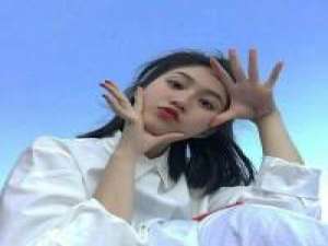 好看女头有跟多精彩薄情就一个 看到你的背影都是满足