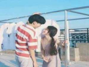 最好的十二月，愿所有人被温柔以待。 单曲循环旳是莪对妳旳