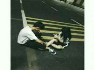 情侣头像  啦啦啦啦啦啦 我恋着的内个他，她不