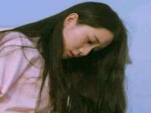 没有翅膀的囚鸟. 生活越来越压抑，你变