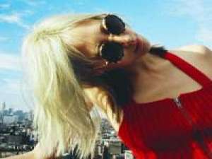 我好像从来没有为了什么事情拼了命的去努力... 为什么我们固执的坚持