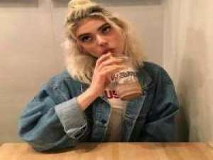 打小奏酷 感情一旦没了信任就变