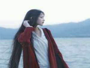 所有世俗里的爱情不是早睡就是多喝水还有... 昨天看那个电影。最后