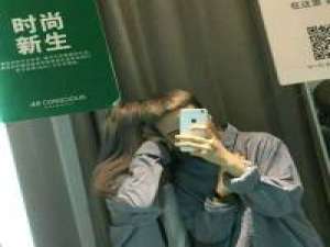 无人与我立黄昏，无人问我粥可温 让我稀罕你拿出你拿得