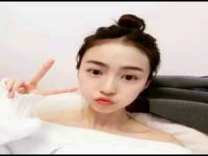 我再怎么不好 脾气再怎么差 也没动不动就想... 虚假的　笑　容，到最