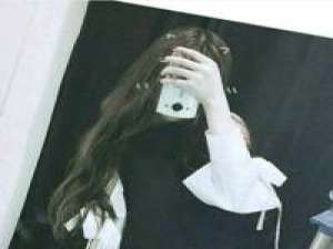 三月桃花，两人一马，