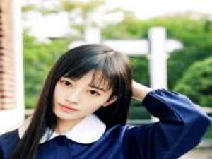 “ 希望你哭过以后 把心放冷一点 把无情发... 得不到的回应就放弃吧