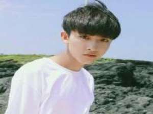 所爱山隔海 山海亦可平 我觉得地球好危险，我