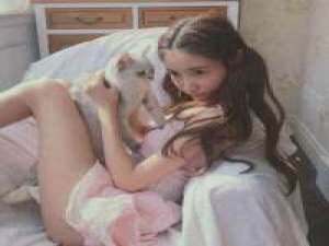 原谅我有点笨拙的少女心 不敢恋人，不甘朋友。