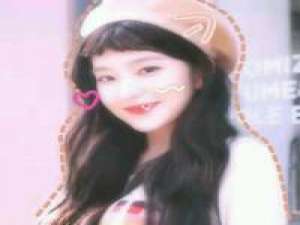 我一直清晰的记得一句话 “朋友不分先来后... 聆听丶我们最幸福的点