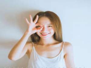 爱城笑 填满空白的高耸心墙，