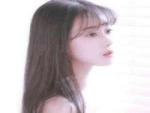 你从远方走来，恰逢我