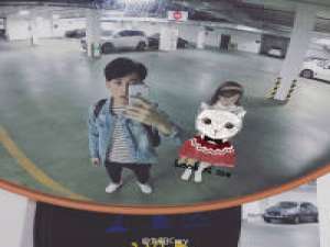 哎 没人气没办法 也没人喜欢 雪，飘飘悠悠地从天空