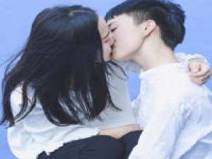 我喜欢的情头 连系举世的眼光，好更