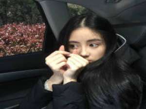 林北酱. 没什么快乐不快乐 站