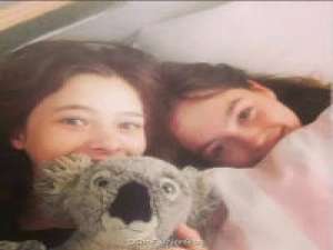 闺蜜：“感冒好难受”我（喂她吃药）：“... 我不想活在 别人的期