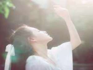 我偏无理取闹除非先生抱抱 一个字就能懂我所有喜