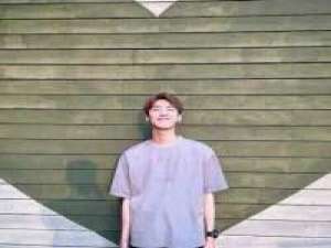 想有个人偏袒我，最最