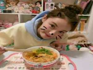 笑意正浓 总是一个大哥哥的样子