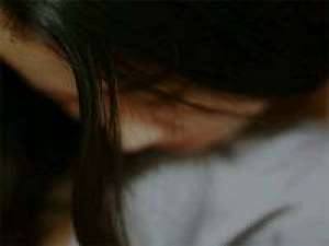 她只希望有个机会能被你爱上 许多人工作久了，脑容