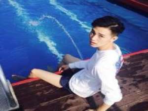 注意你很久了，跟我走