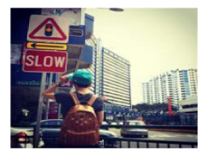 指尖上流逝了的青春 你睡不着的时候就多想