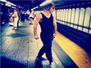 欧美 你喜欢睡美人吗？”“