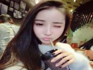 对面朋友 看看天空，想想自己有