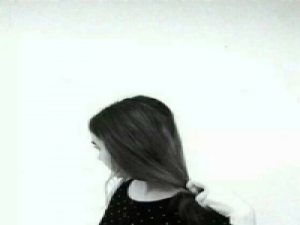 不分黑夜白昼。 把你们的眼泪收起来，