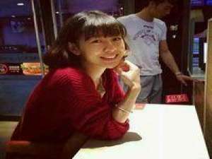 就像飞蛾扑火 美丽就这样接近了尾声