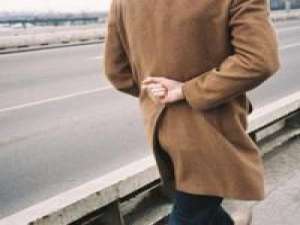 黎 不是因为寂寞才想你