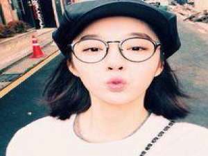 利落齐耳短发 “不为往事扰，余生只