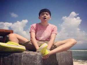 希望你是真的快乐，而